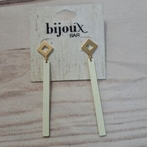 Bijoux Gold and Cream Geometric Hanging Earrings